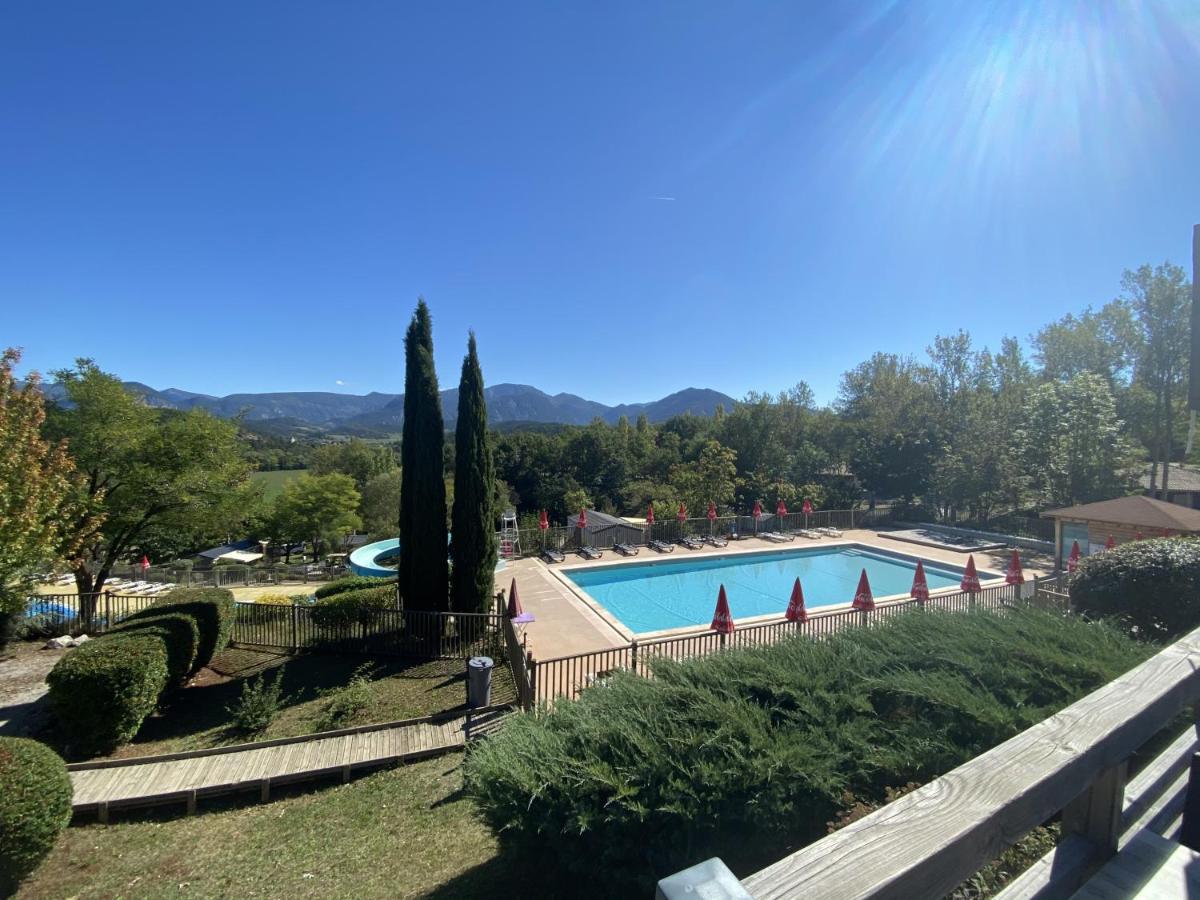 Camping Le Couriou Recoubeau-Jansac ภายนอก รูปภาพ