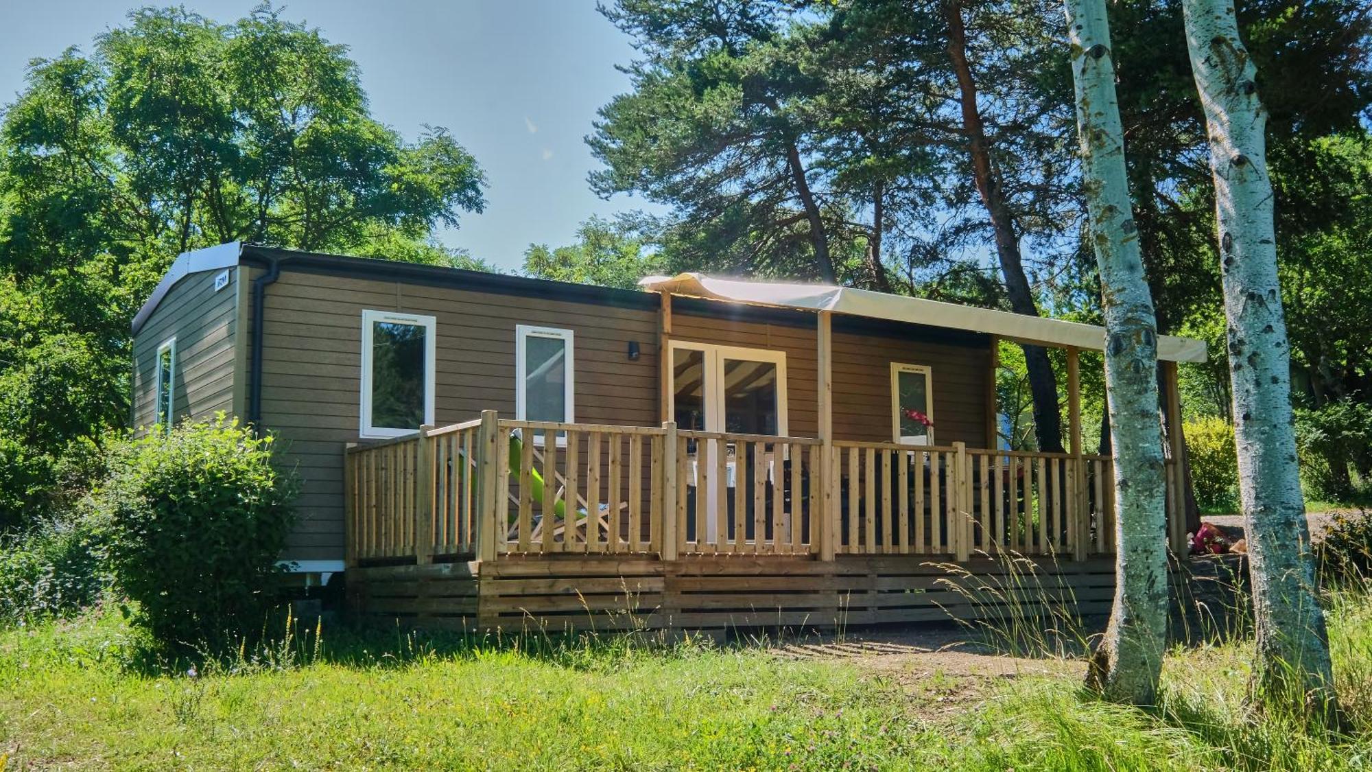 Camping Le Couriou Recoubeau-Jansac ภายนอก รูปภาพ