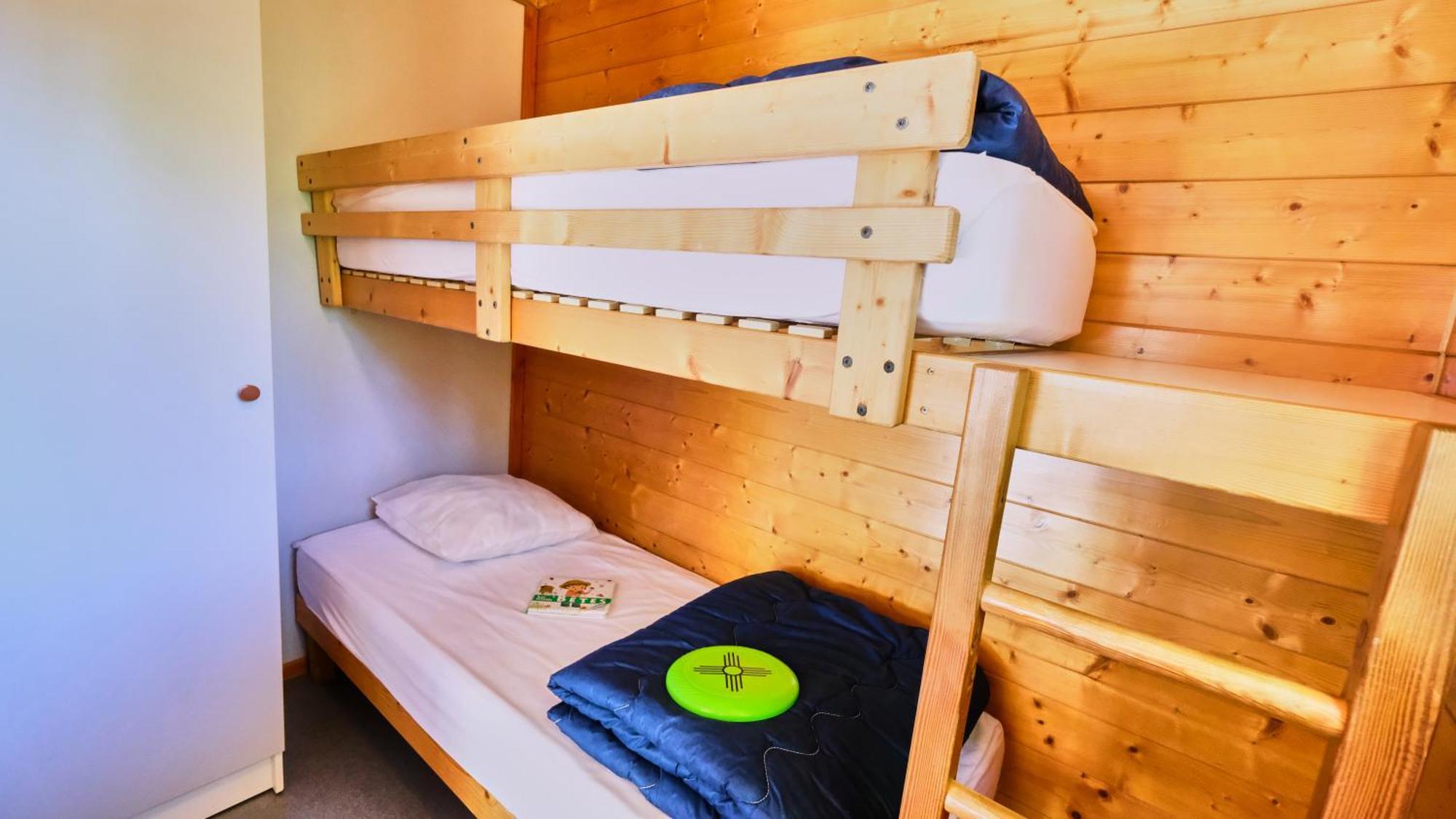 Camping Le Couriou Recoubeau-Jansac ภายนอก รูปภาพ